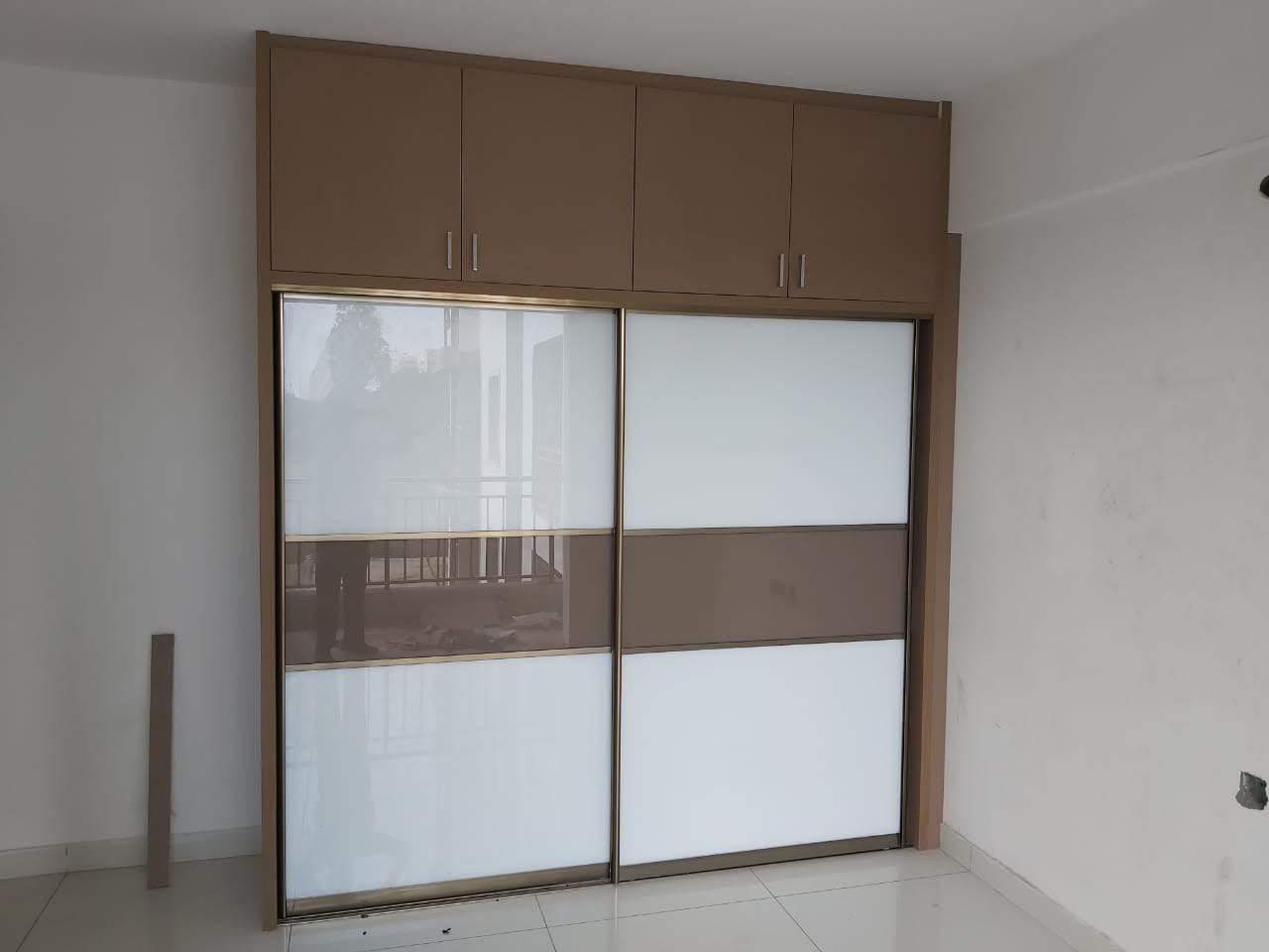 select-your-lacquer-glass-wardrobe-today-in-gurgaon-largest-manufacturing-brand-in-gurugram-gurgaon-india